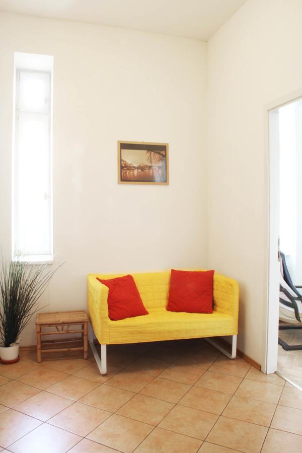 Residence Kostnicke Square Prag Exterior foto