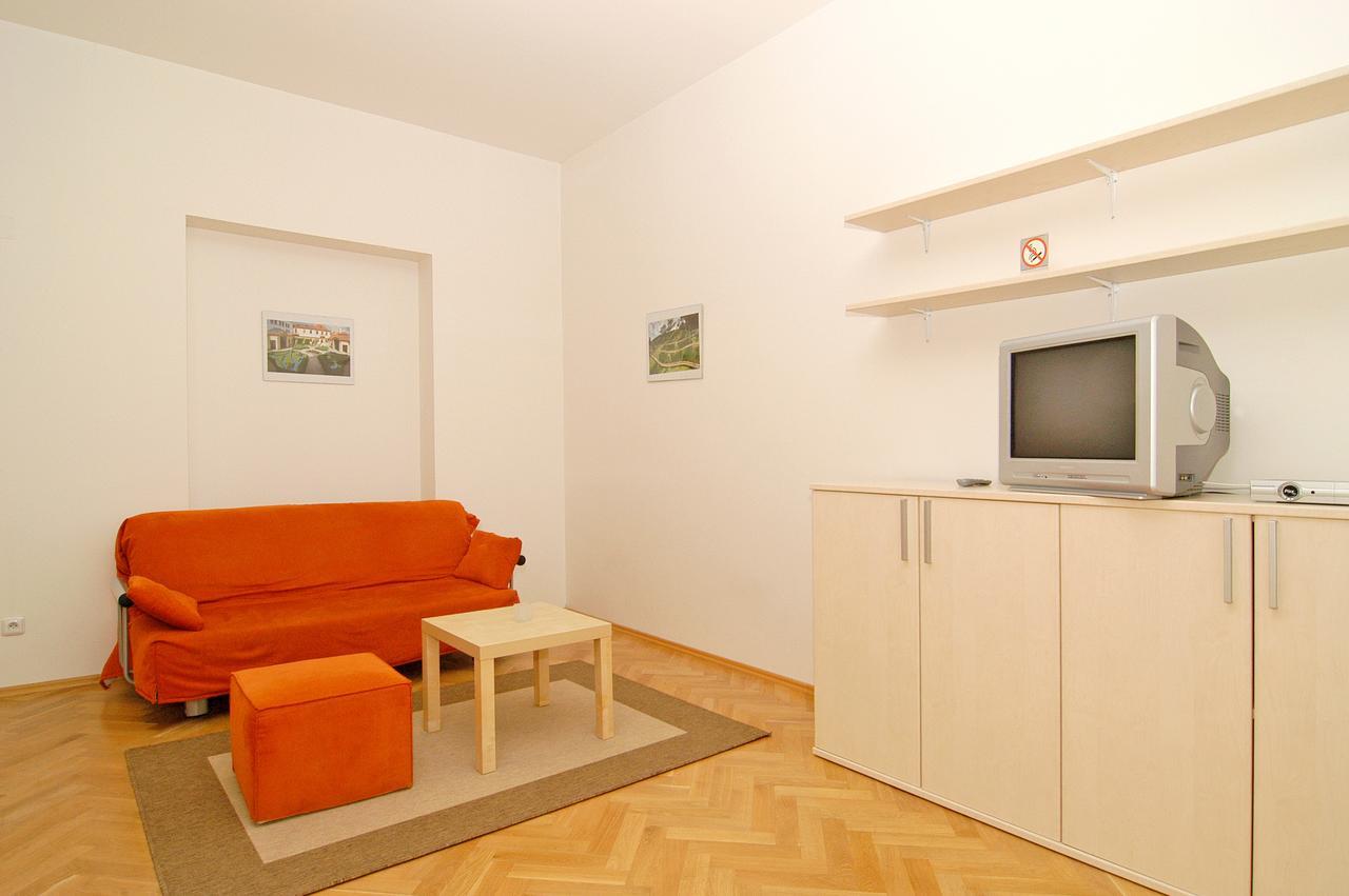Residence Kostnicke Square Prag Exterior foto