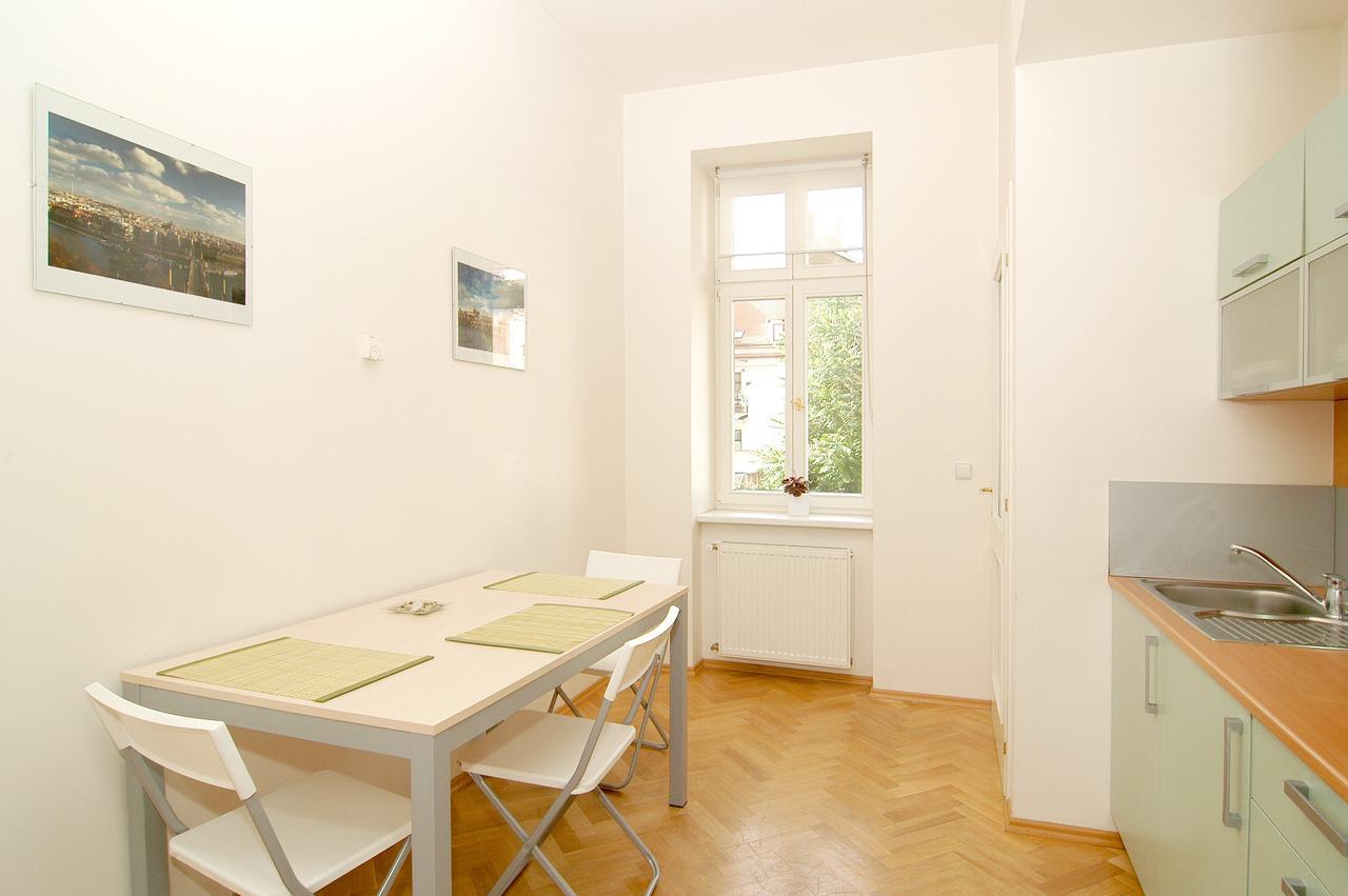 Residence Kostnicke Square Prag Exterior foto
